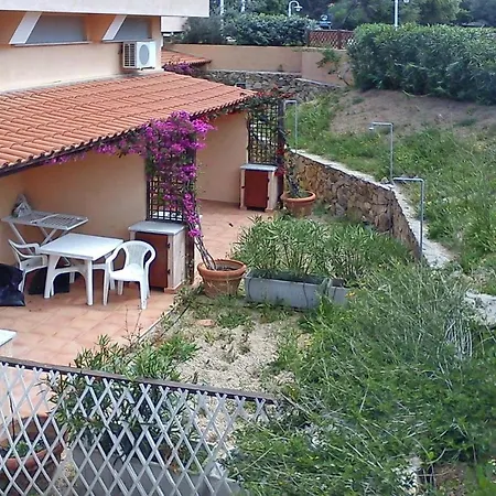 In Il Nido Dei Gabbiani, * Porto Pollo