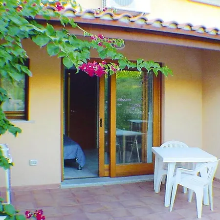 Apartment In Il Nido Dei Gabbiani, *