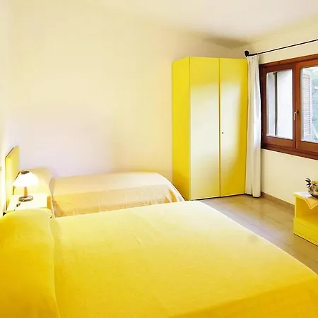 In Palau Near Surf Paradise פורטו פולו