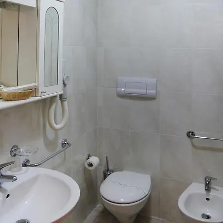 In Palau Near Surf Paradise פורטו פולו